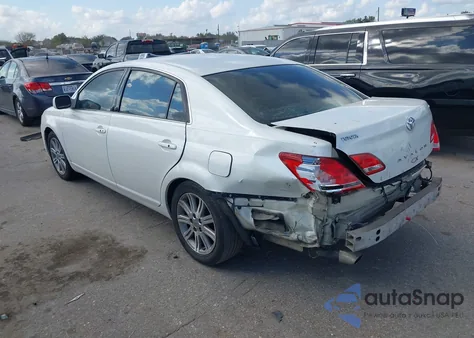 2005 Toyota Avalon Limited из США, поврежденный, VIN 4T1BK36B55U060834